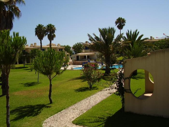 Charming house in Alvor with shared pool