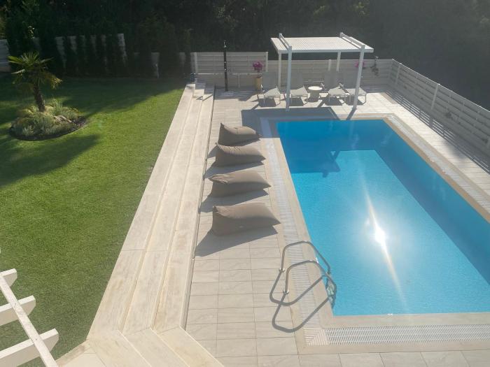 ELiELani Oasis - 9x4 m Private Pool Villa