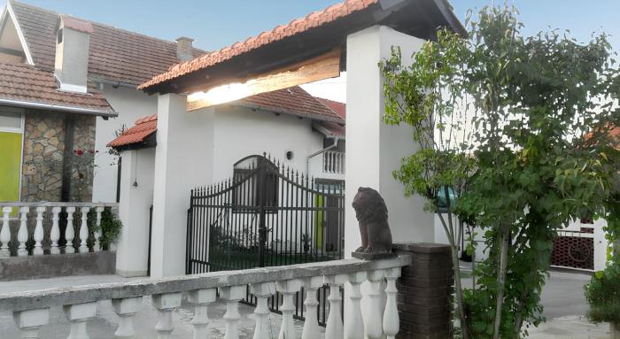 Idyllic House in Kutina with Enclosed Garden