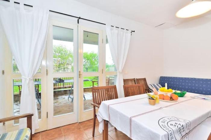 Modern Apartment in Zambratija - 90 m²
