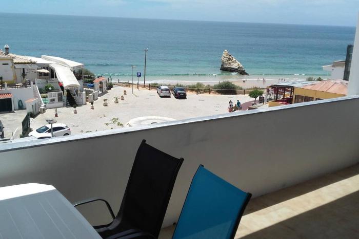 Comfortable apartment in Praia da Rocha 70 m² with sea view 4 pers