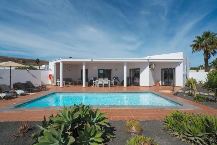 Vista Montana by Optima Villas