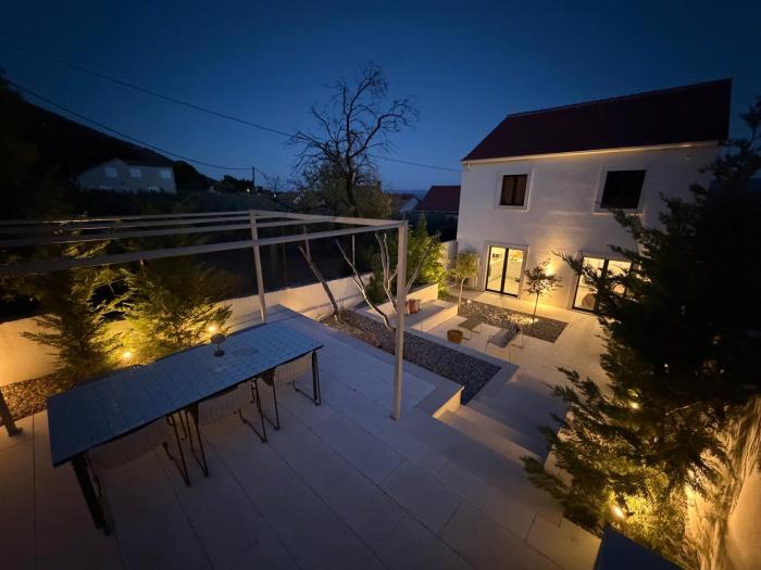 Garden Suite