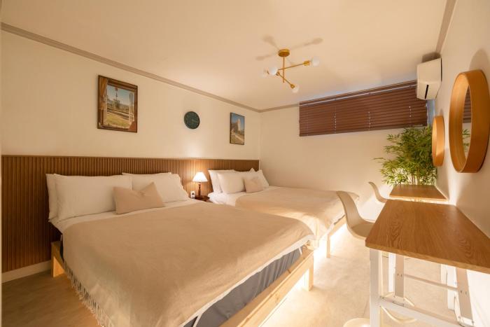 Seoul Station,3R6B, family, group, Myeongdong, Itaewon, cinema, free parking