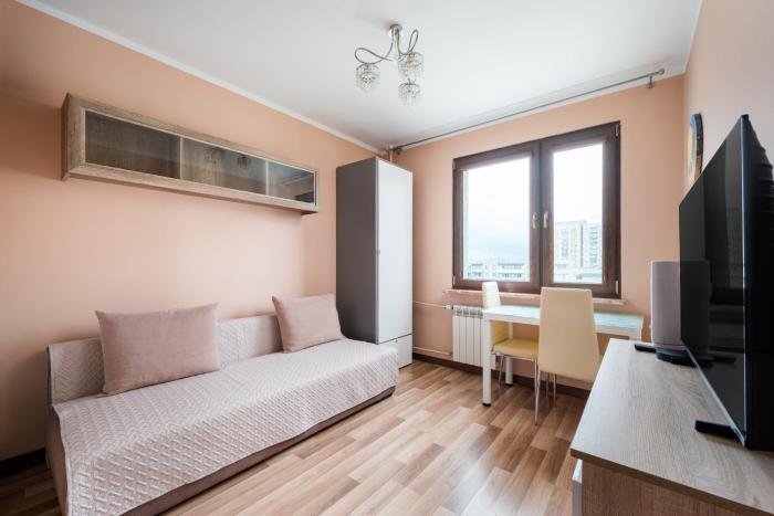 Metro Wilanowska Harmony Apartment by BookingHost