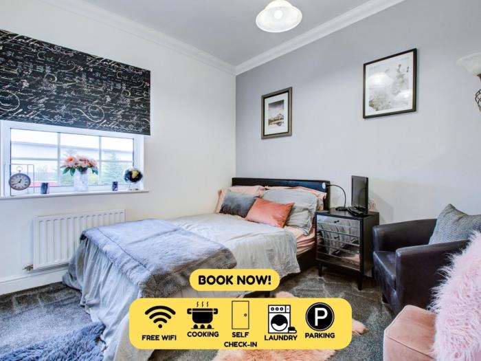 Waltham Abbey Haven 2 Bed 2 Bath Flat with FREE Parking