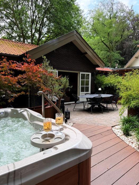 Berg en Bos Suite met luxe jacuzzi