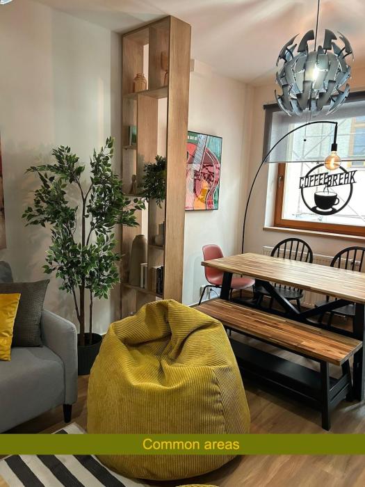 CoLiving studio 4 near Main Station