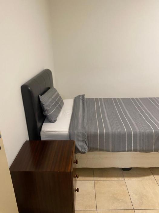 Avis, Schuckmann street 18b