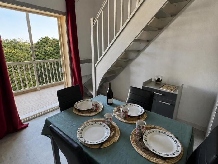Appartement 2** avec loggia, parking, à 5 min de la plage - Argelès-sur-Mer - FR-1-732-10