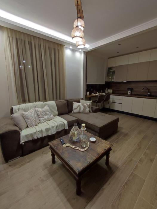 Evitas House