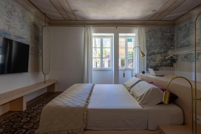 Brand new Scalinata Traditional stairway Luxury suite with Jacuzzi