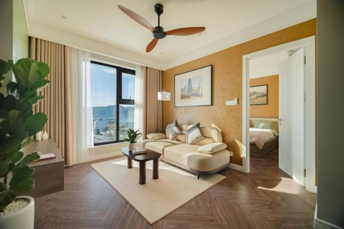 Modern 2BR with Stunning Ocean View, 300m to Beach