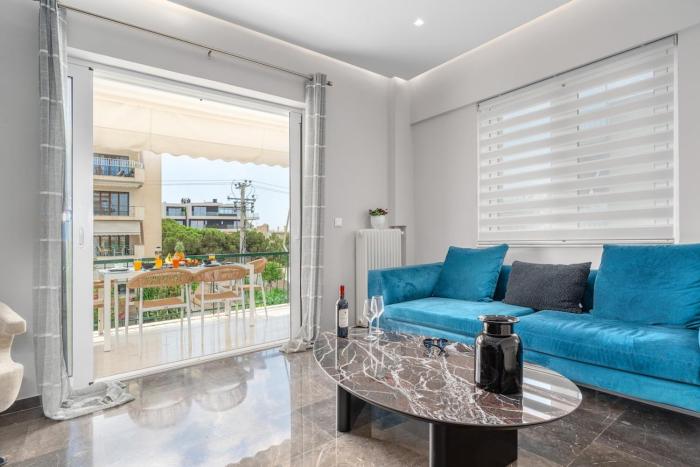 Luxurious 2-bedroom apartment in Voula by South42