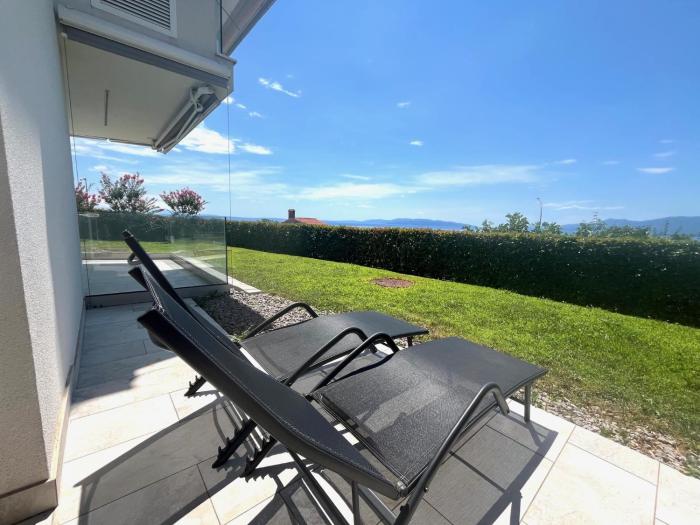 Grand Vista studio apartment
