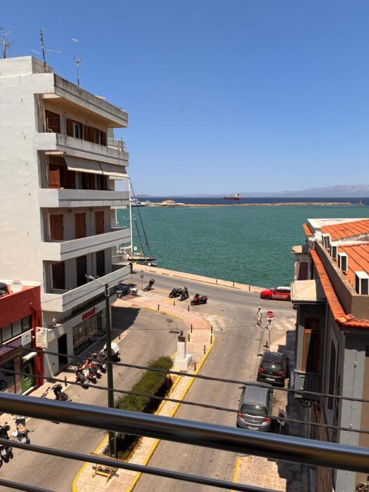 Vintage Apartment at the Port of Chios