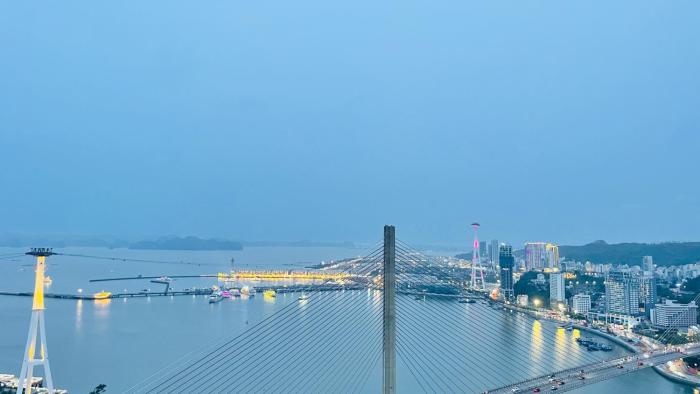 GreenDiamondHaLong