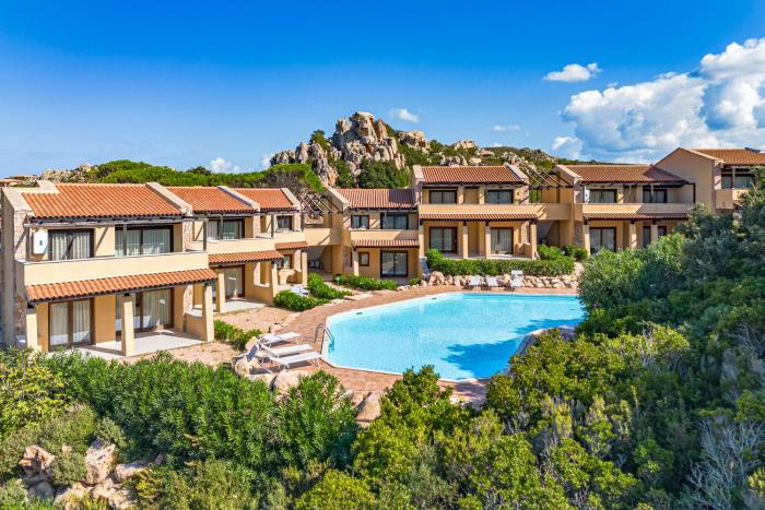 Appartamento Roccia nel residence con piscina Costa Paradiso Sardegna
