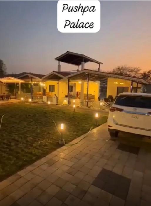 Pushpa Palace