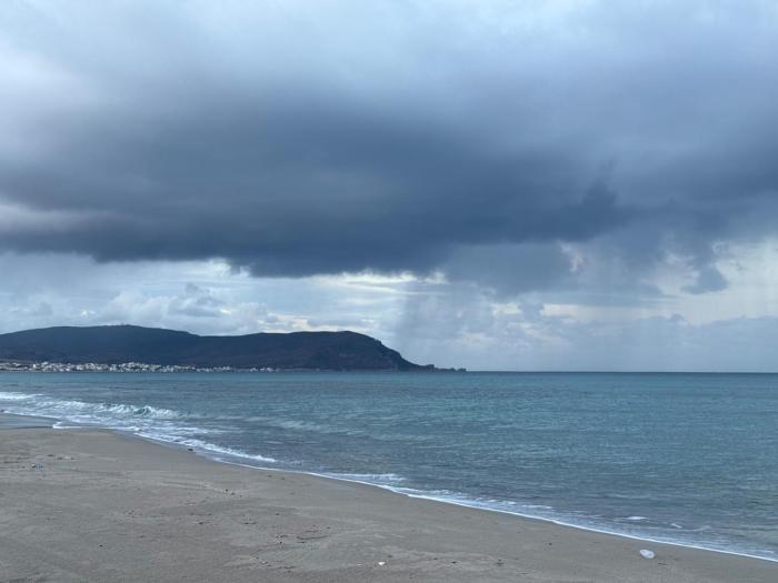 5 minutes walk from Dar Allouch Beach