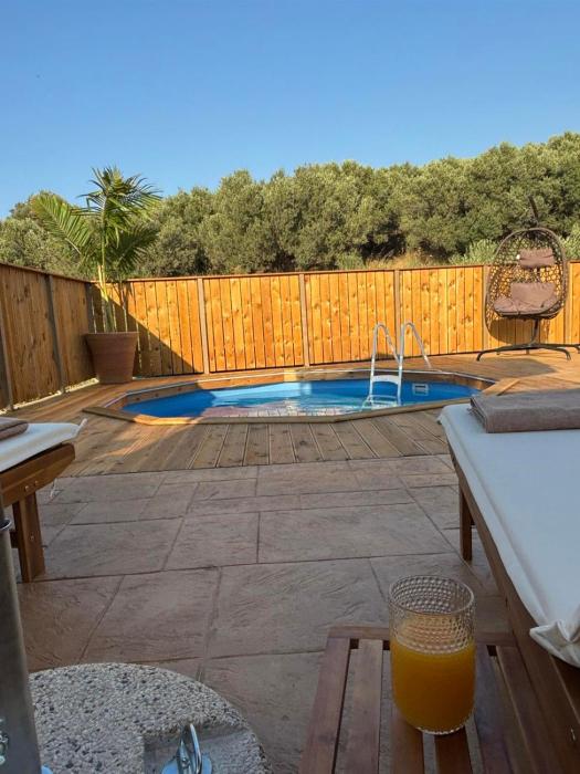 Aethera Escape - Private Pool 3