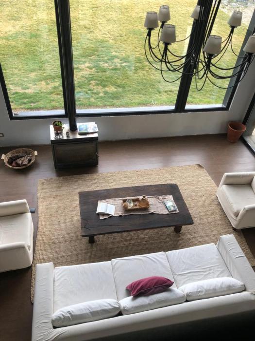 Comfortable house, prime location in Arelauquen