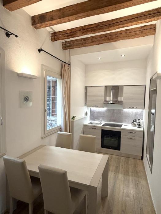 New 2-bedroom apartment near the center