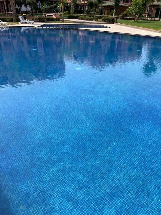 Appartement haut standing, piscine, jardin, wifi fibre, parking souterrain et ascenseur