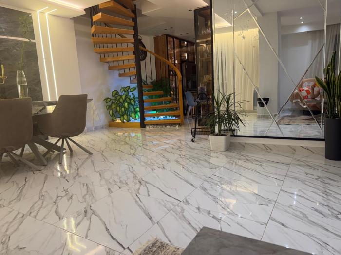 Duplex prestige