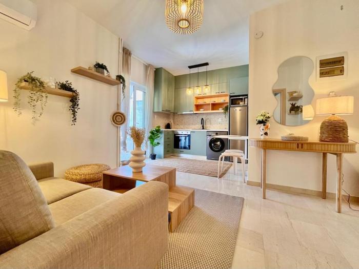 New Comfortable apt in Glyfada