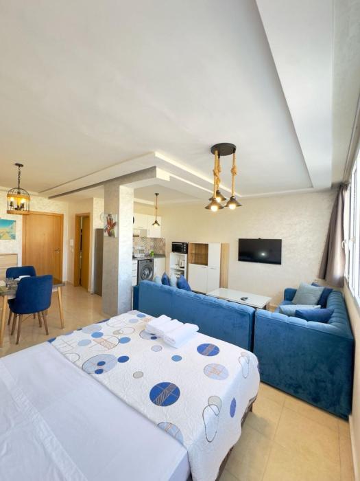 Luxury Cozy Studio Elegance & Comfort
