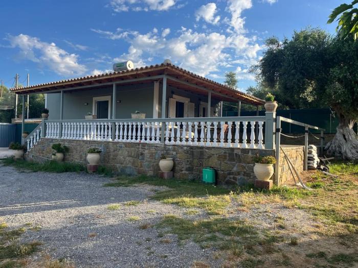 Mitsos Paradise
