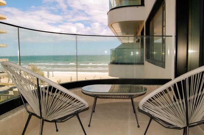 FRP Beach Studio