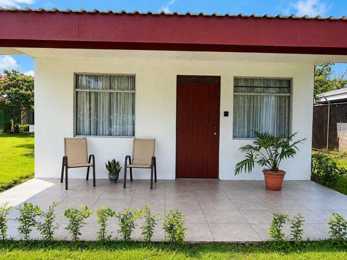 Nuevo Arenal CASA PALMERA