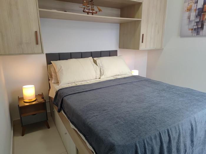 Apartamento em um prédio em frente à praia de Santos
