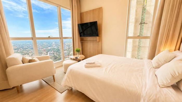 Sky Stays Petra Tower Loft at Tallest Tower