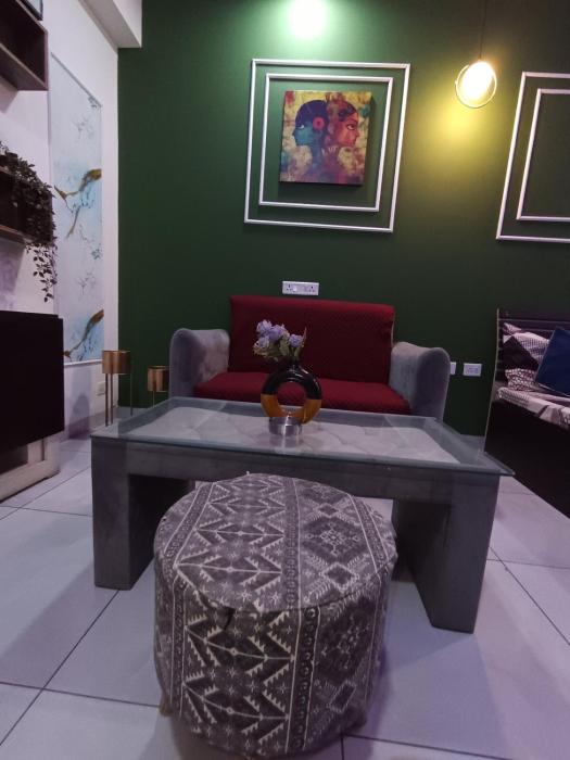 Amber Homes Couple-Friendly Cozy Studio Near Metro