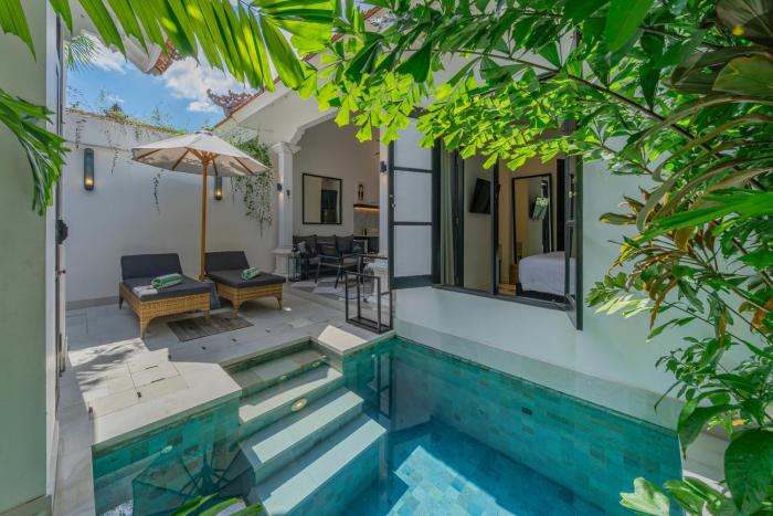 Villa Elysa - Romantic 1BR Retreat 2 Min to Berawa Beach