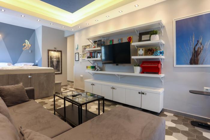 Homevision - Art Suite by Aristotelous Square