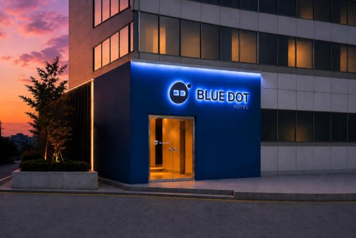 Bluedot Hotel