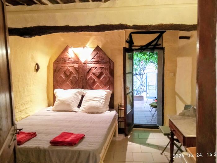 Chambre privée avec terrasse