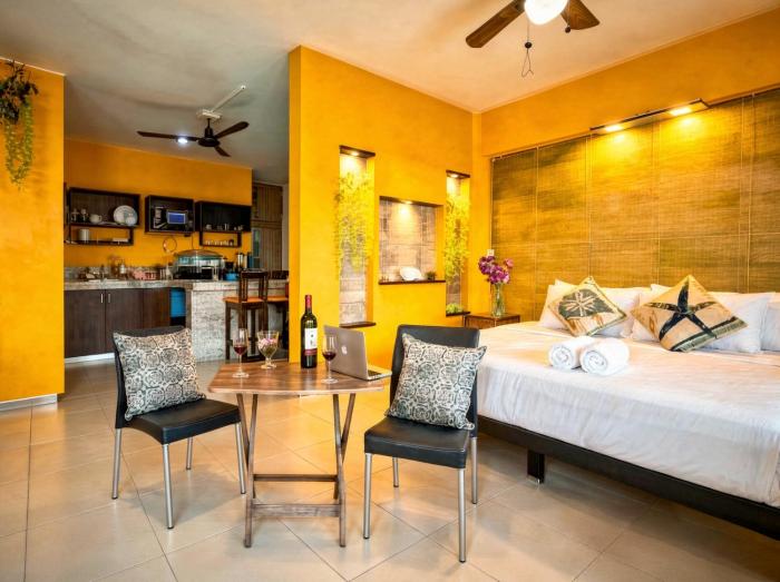 #1 Beach Mexico & Cenote - 8 Min Walk, 1BR 2BR Duplex Sleeps 2-8, La Quinta 20 Min, Kitchen WiFi AC Bikes