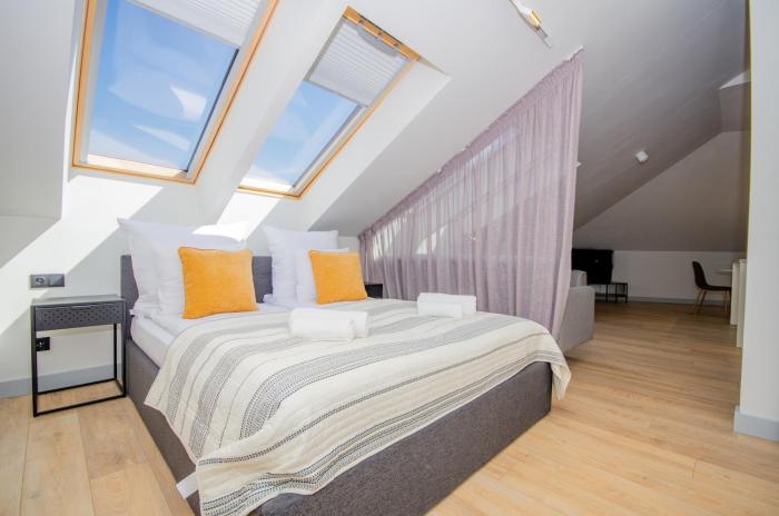 InPoint Sunny Studio next to Wawel Castle - Kossaka 5 Self Check-in