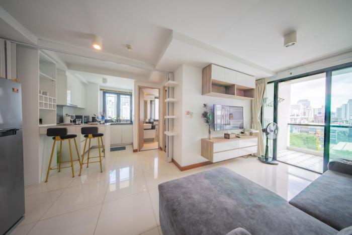 Le Cote, Thonglor Soi 8, Top Floor 2 Balcony 55sqm