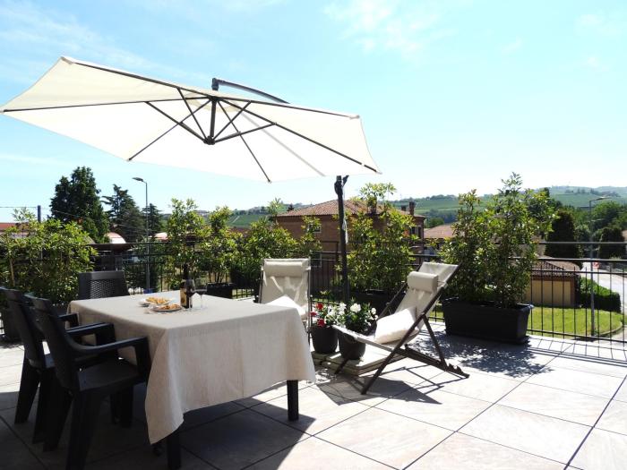 Casa Baratta - Il Gelso, Neive, terrazza panoramica sulle Langhe