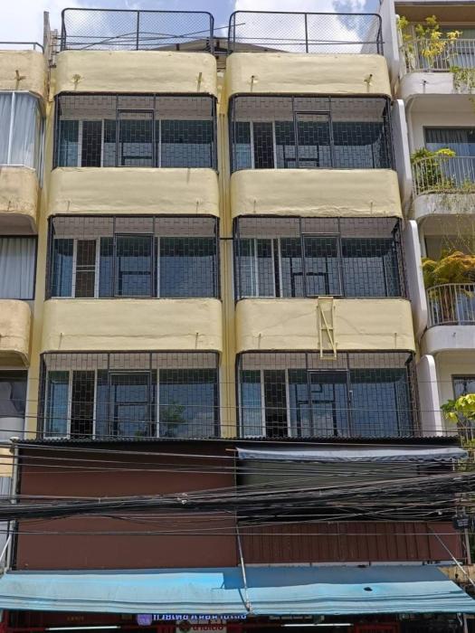 Churais house