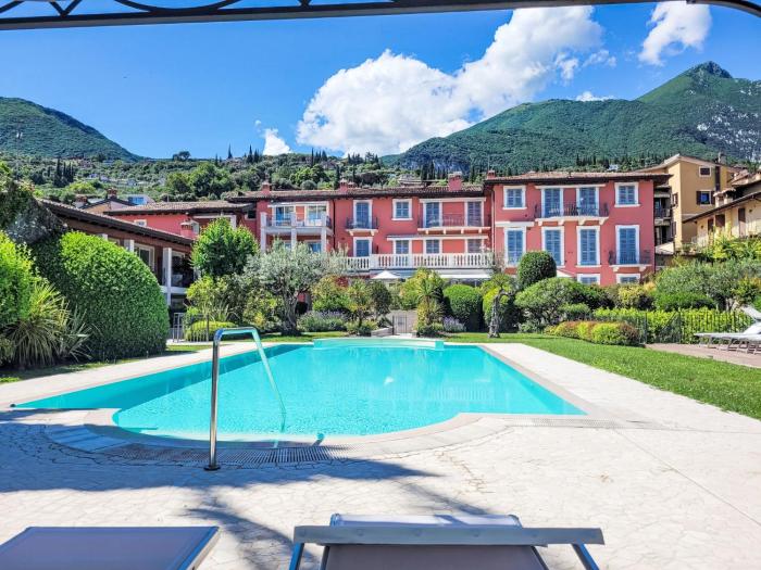 Apartment Stilvolle Wohnung in Toscolano Maderno by Interhome