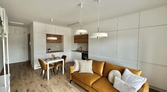 Apartment Gold