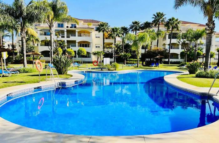 2 Terraces Pool & Parking for 5 Guests