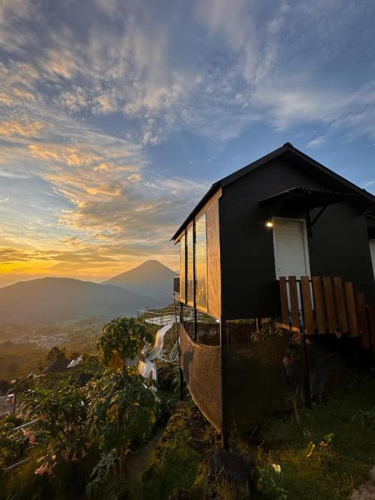 Villa Dieng Sikapuk Hill Standar Cabin 1&2